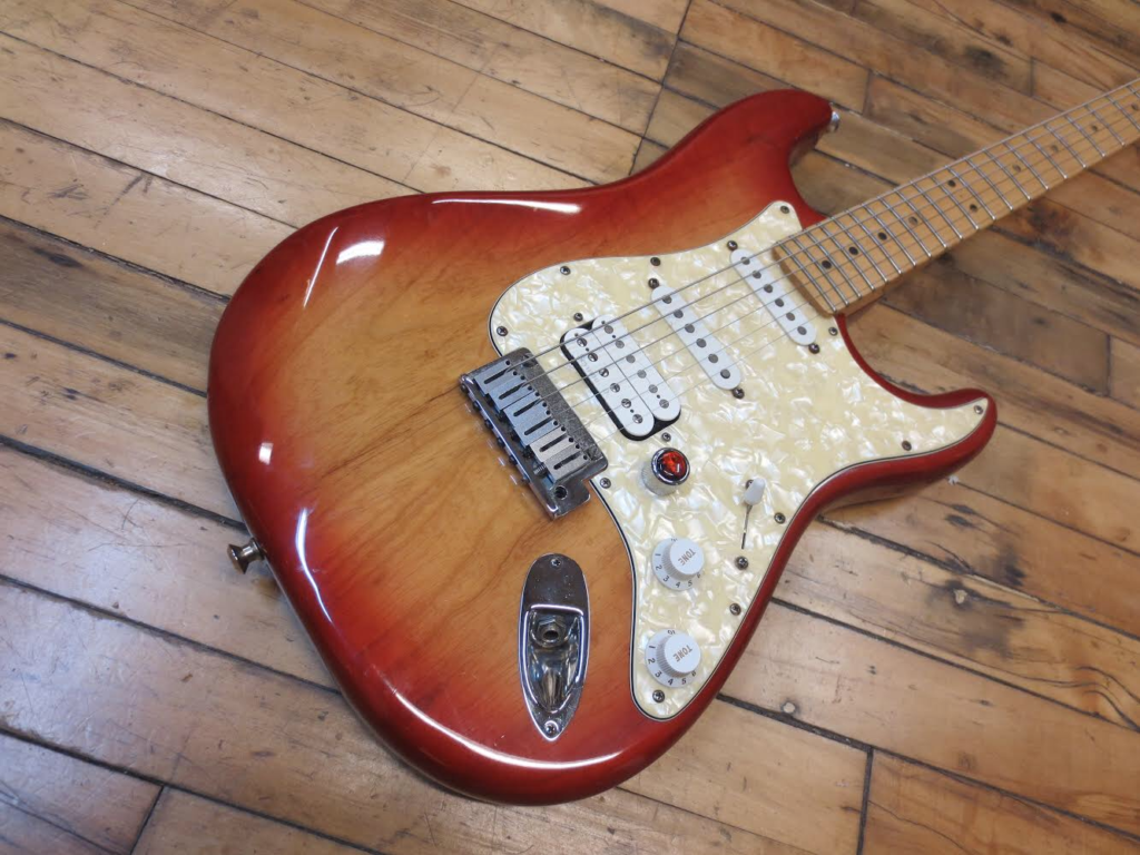 CFW Relic Poly Stratocaster